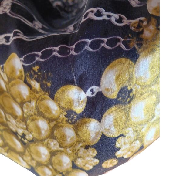 CABI 100% Silk Top Blouse Cami Tank L Dressy Office Career Event Flowy Classic - Picture 11 of 11